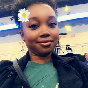 Meet your Posher, Reneecia